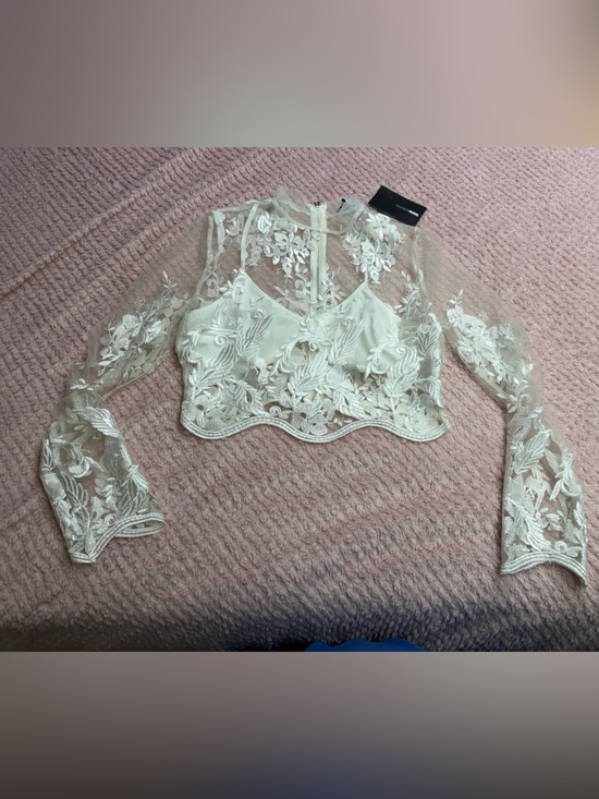 Fashion Nova Tops - Fashion Nova Sheer Embroidered Lace Crop Top- Size L NWT